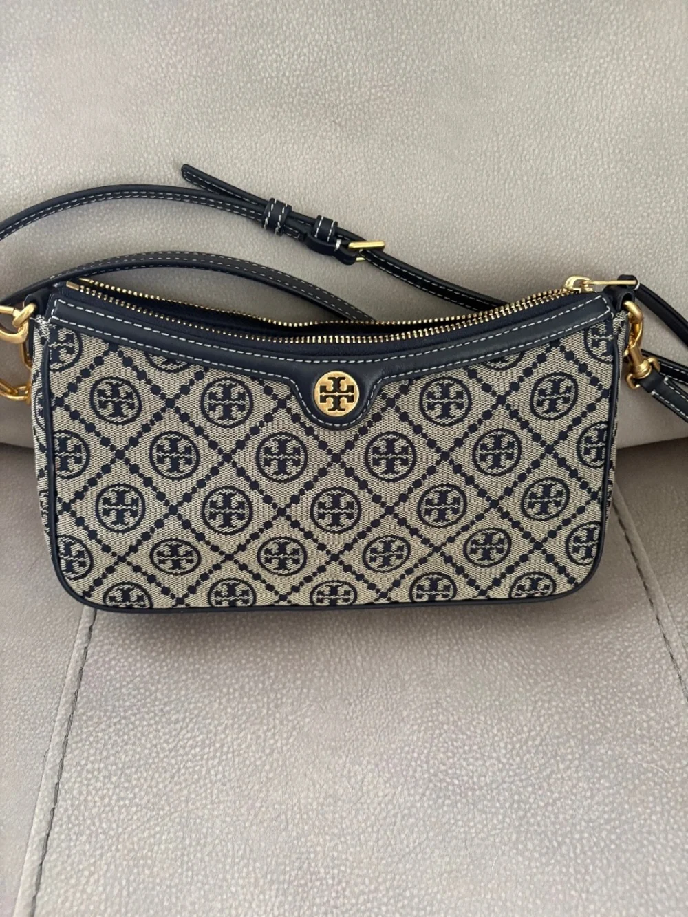 TORY BURCH NAVY MONOGRAM JACQUARD SHOULDER /CROSSBODY BAG - Picture 1 of 6